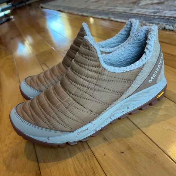 Merrell Women’s Antora 3 Thermo Moc Sneaker - Picture 1 of 12